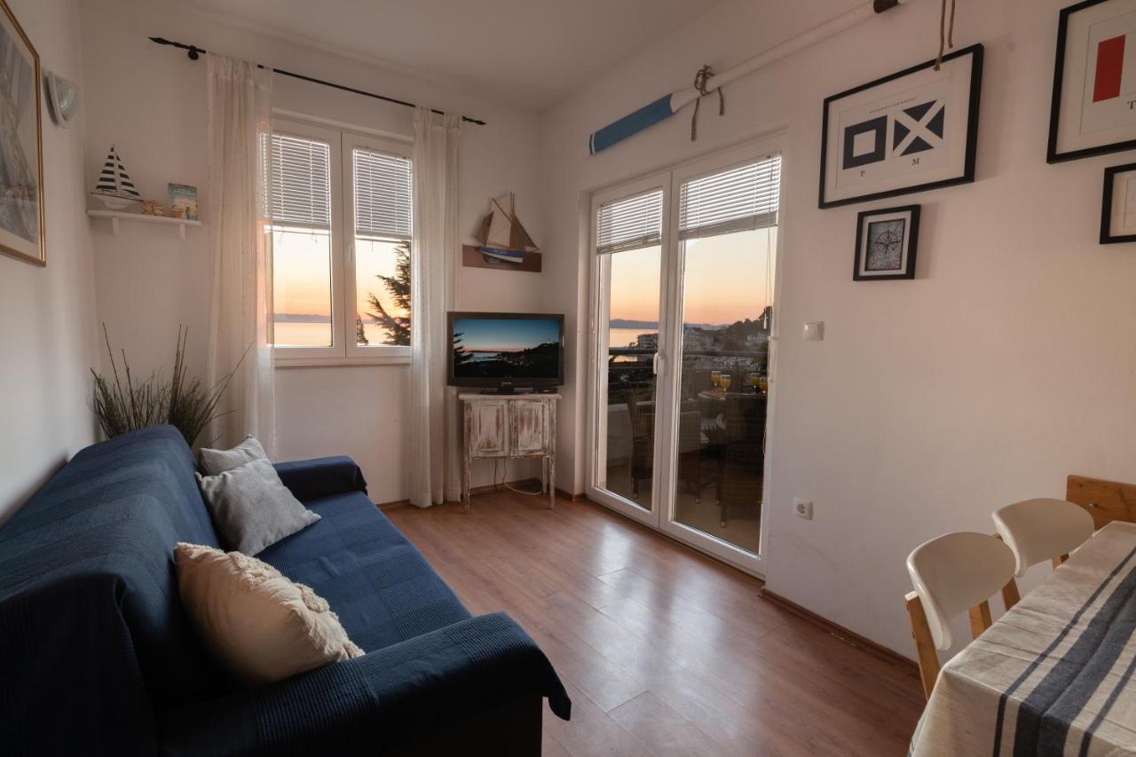 بودغورا Apartments Villa Mandarina الغرفة الصورة